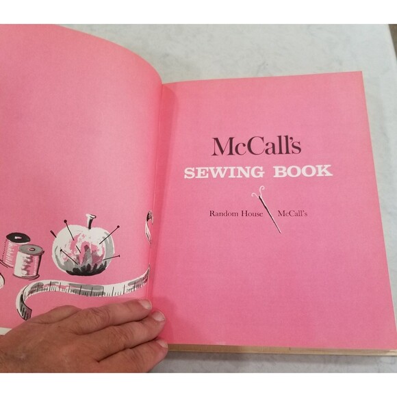 Vintage 1963 McCall's Sewing Book Random House hardcover Pink - Picture 7 of 9